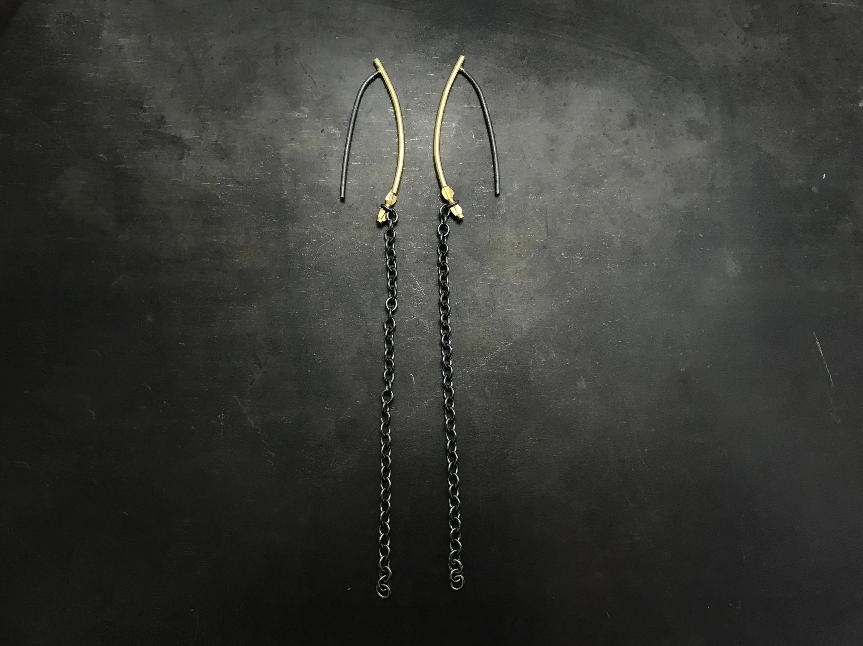 Gold single drop hoops shoulder dusters